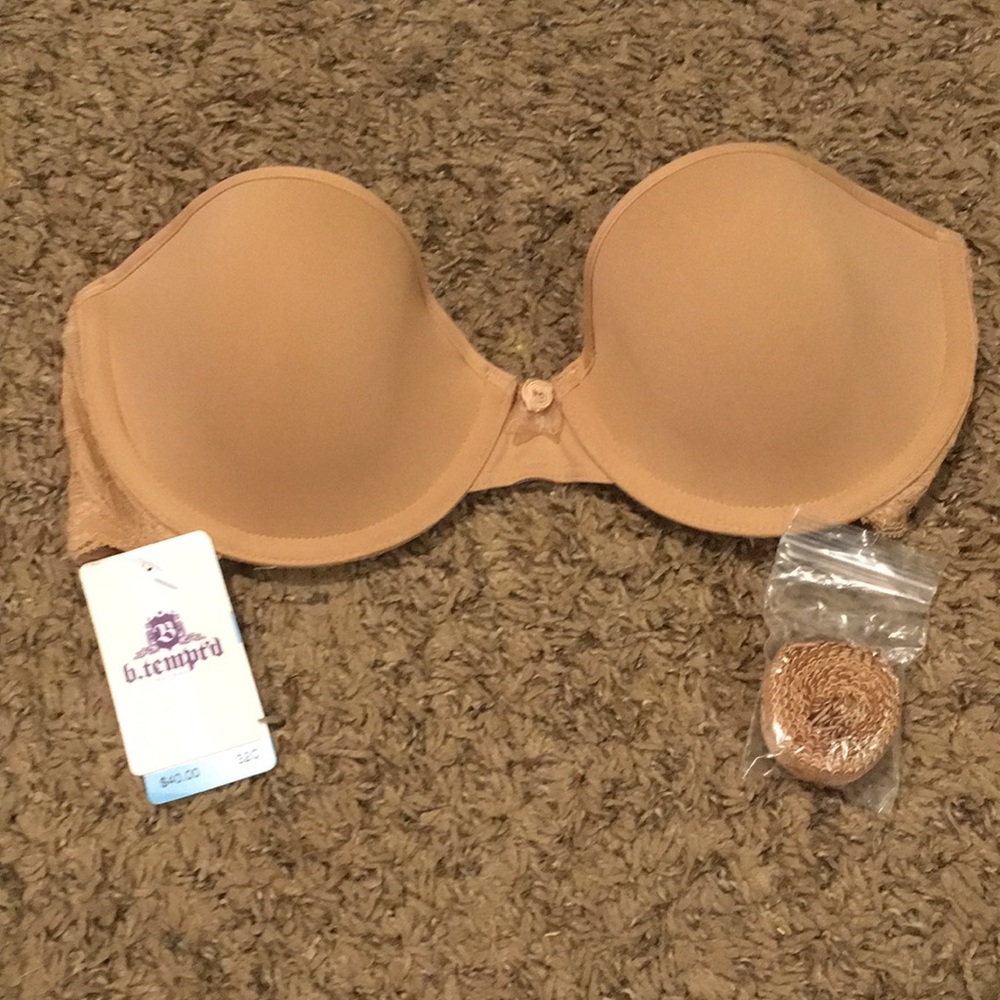 Nwt’s B’tempt’d by wacoal 32C strapless Bra